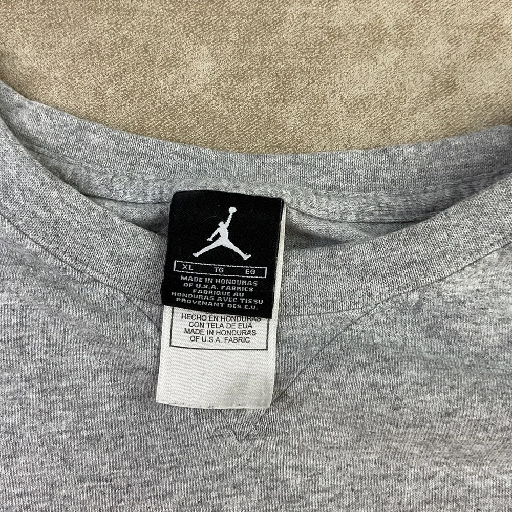 Vintage Nike Air Jordan T-Shirt Sneaker History Y2K Graphic‎ Tee Gray Men Sz XL